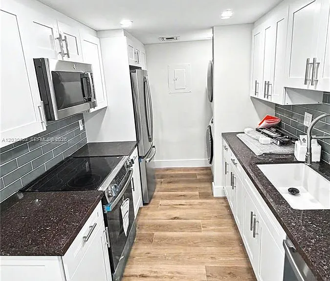 2451 Brickell Ave #5G — Photo 12