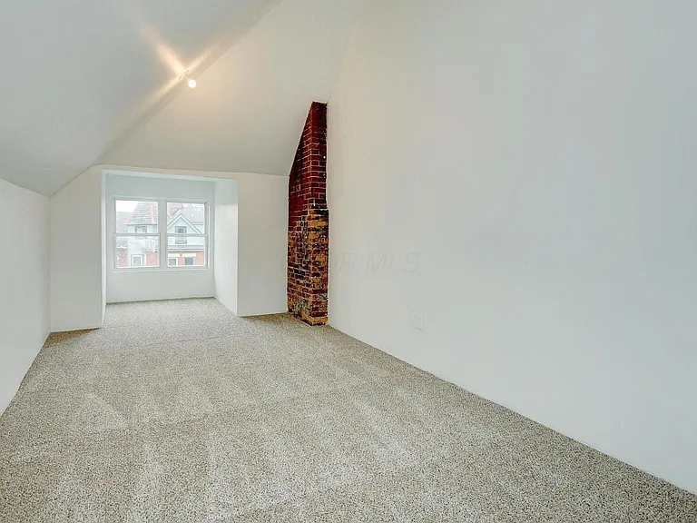 683 S Champion Ave #683 — Photo 20