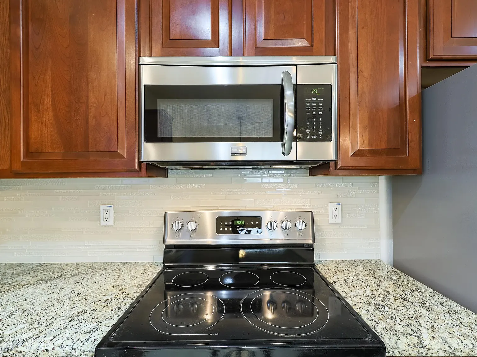 14254 W Gelding Dr — Photo 4