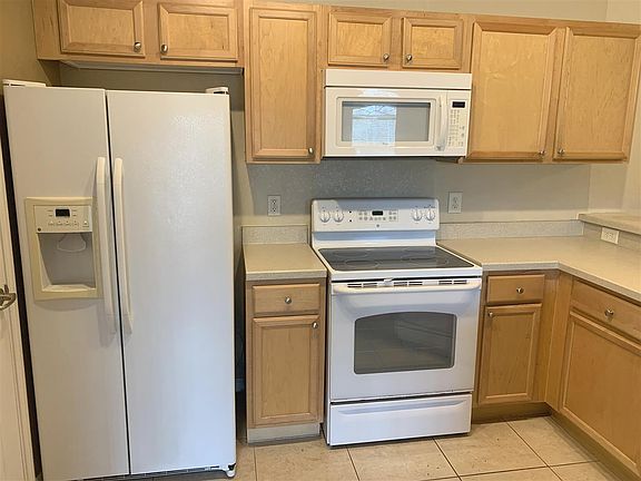 5th image of 120 Old Town Pkwy Unit 1204