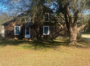 592 Cumberland Dr, Hampton, AR 71744