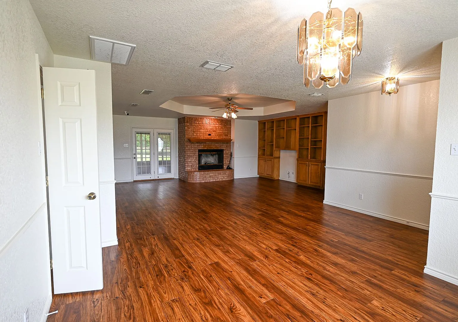 3 Bed 2 Bath SFR in Decatur — Photo 4