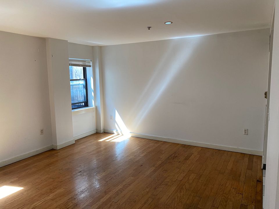 2nd image of 530 Commonwealth Ave #2D