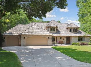 3235 Rosewood Ln N, Plymouth, MN 55441