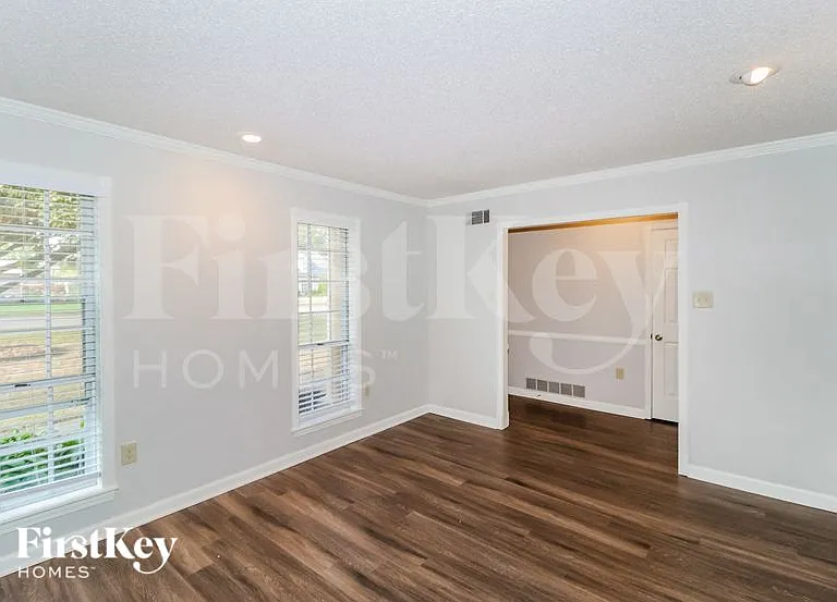 7675 Charstone Dr — Photo 9