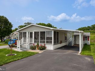 12 Ridgewood Mnr, Manheim, PA 17545