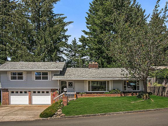 2nd image of 439 NE Chambers Ct