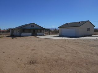 11355 8th Ave, Hesperia, CA 92345