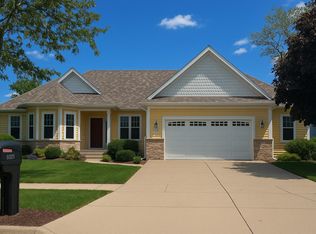 606 Schomer Rd, Aurora, IL 60505