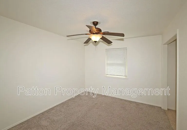 7902 Gerald Dr — Photo 30