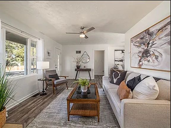 4th image of 1166 Charles Pl