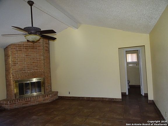4th image of 5619 Clearwood St