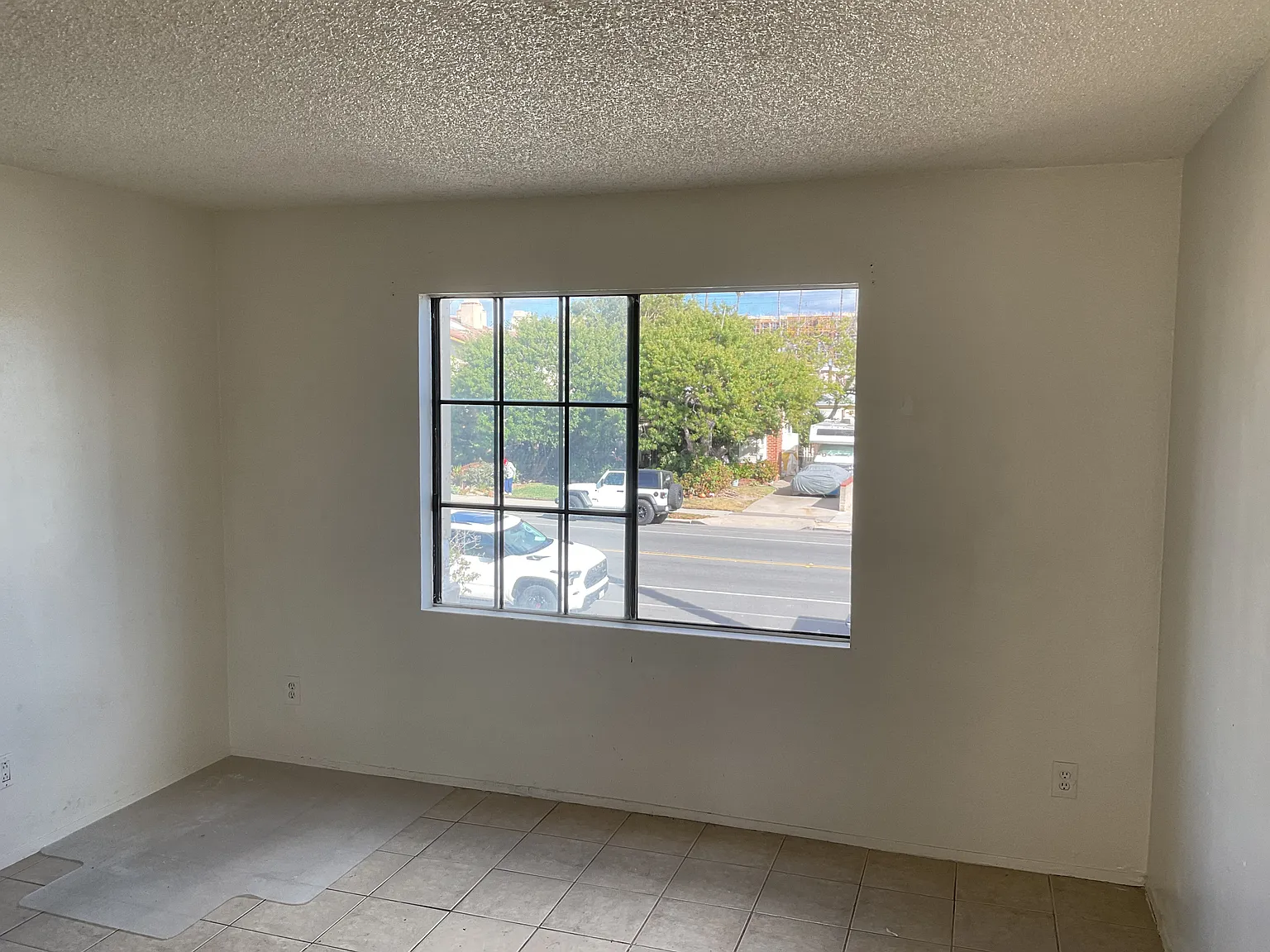 1 bed, 650 sqft, $1,975 — Photo 2