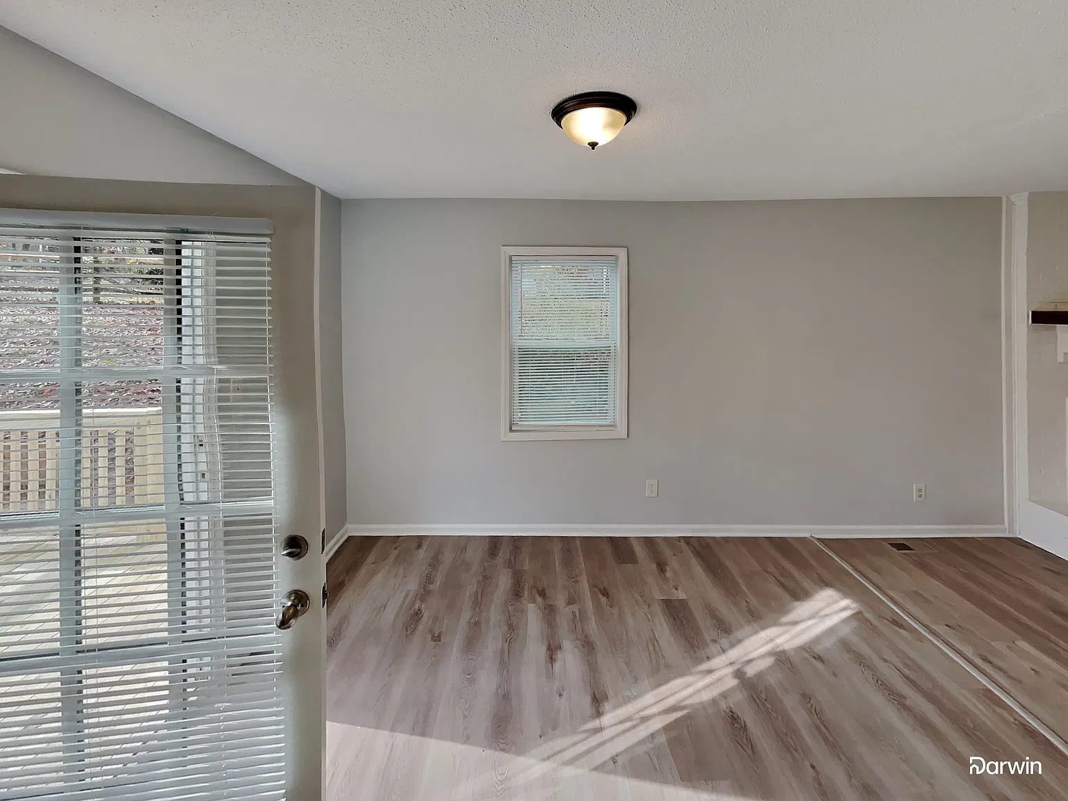 3 bed, 1.5 bath, 1092 sqft, $1,845 — Photo 4