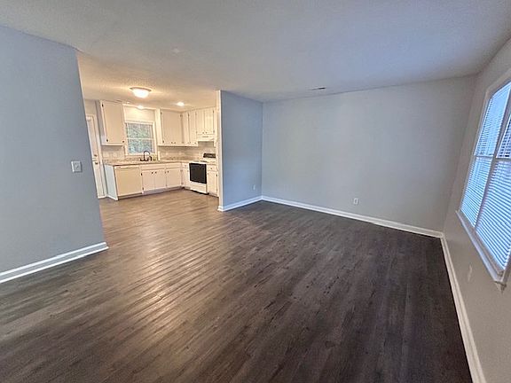 5th image of 505 E Hanover Rd #505