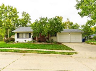 9818 Larimore Ave, Omaha, NE 68134