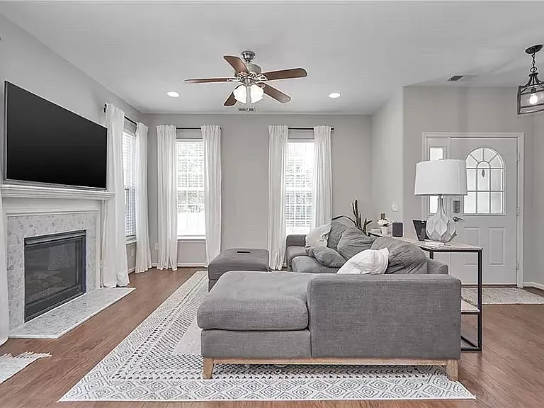 8239 Lee Hall Ave — Photo 4