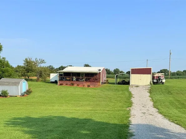 92 International Dr, Campbellsville, KY 42718
