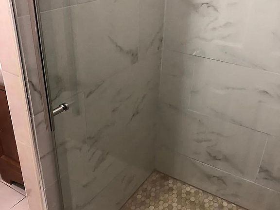 5th image of 655 E 224th St APT 1