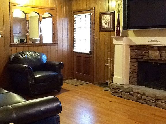 4th image of 9801 Lydia Ave