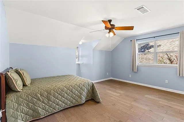 4521 Taft Park — Photo 17