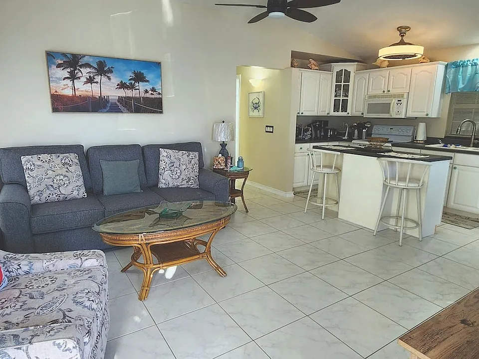 10851 S Ocean Dr #ID1586027P