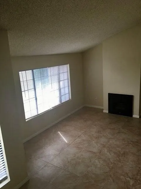 1839 E Avenue J10 — Photo 3