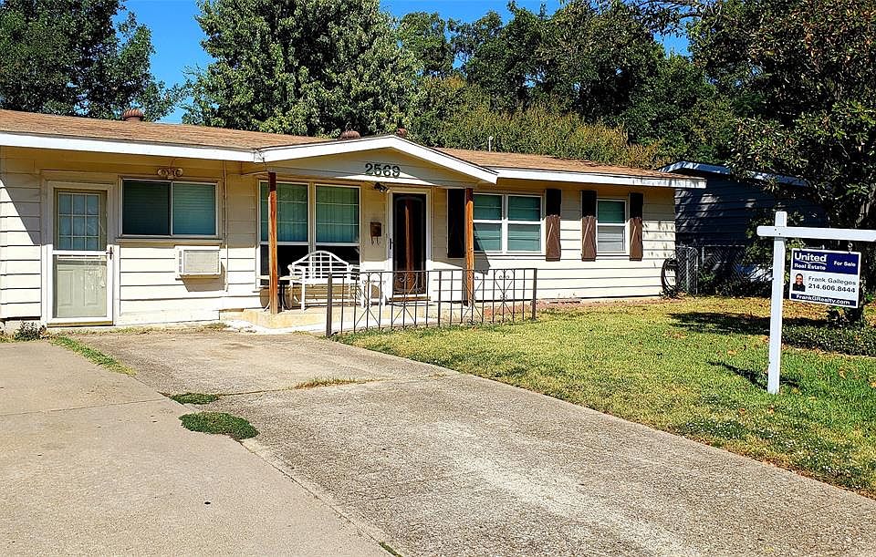 1st image of 2569 Wasina Dr