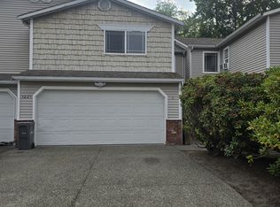 3225 156th St SW APT 8, Lynnwood, WA 98087