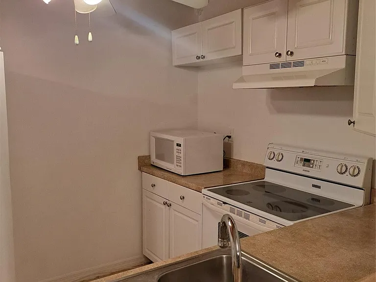 4164 NW 90th Ave #102 — Photo 11