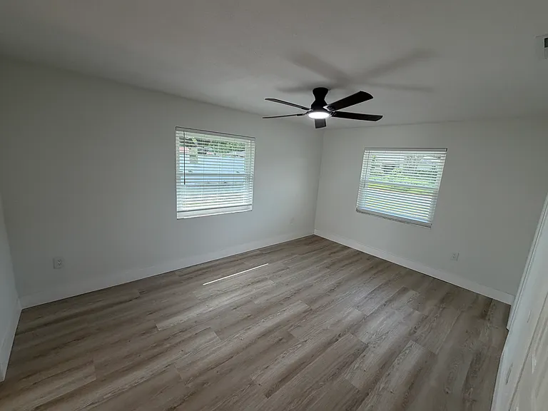 1200 Edenville Ave — Photo 16