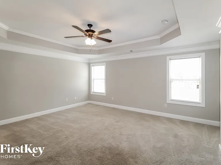 1810 Cedar Oaks Ln — Photo 9