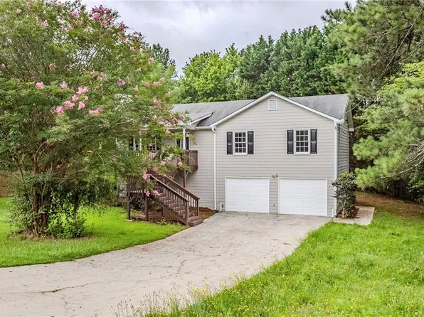 49 Sweetwater Ct, Powder Springs, GA 30127