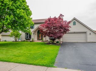 173 Montvale Ln, Rochester, NY 14626