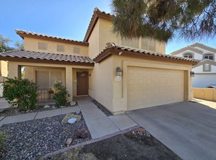945 S Scallop Dr, Gilbert, AZ 85233