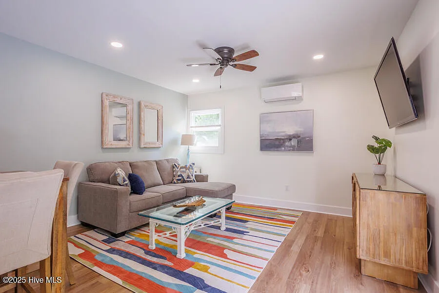 1 bed, 1.0 bath, 580 sqft, $1,650 — Photo 4