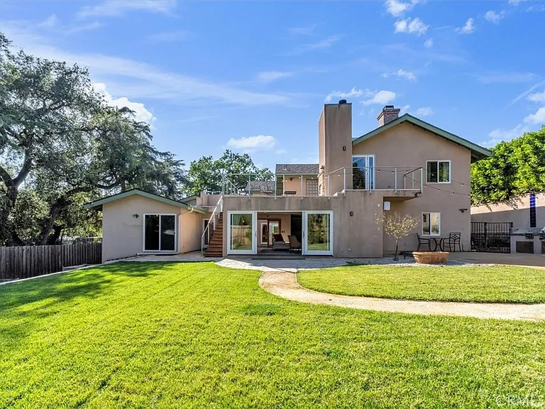 9824 Baden Ave — Photo 7