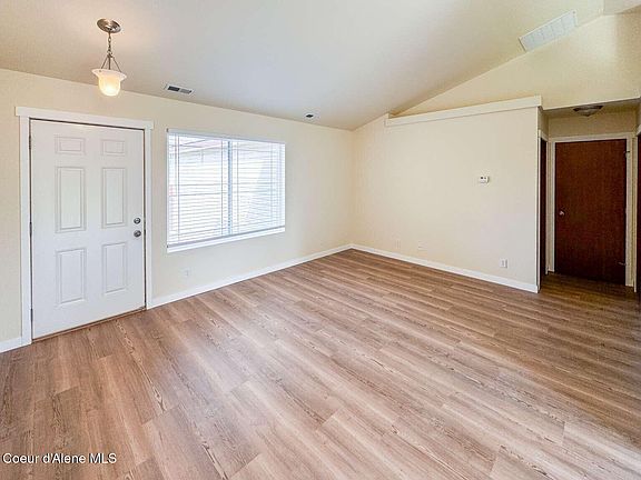 4th image of 3154 E Thrush Dr