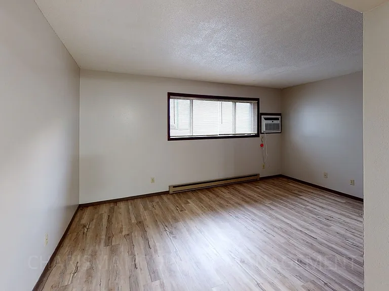 Dakota Apartments LLC — Photo 9