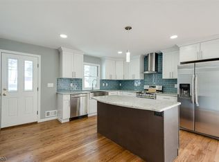 211 N Beverwyck Rd, Lake Hiawatha, NJ 07034