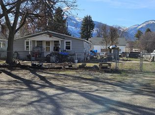 421 N 6th St, Hamilton, MT 59840