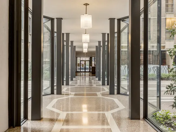 37 West 12th Street image 15 of 16