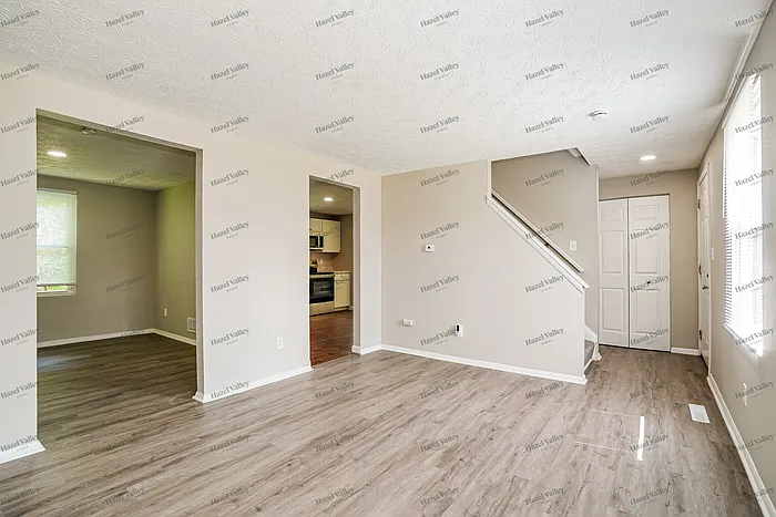 3519 Walnut Creek Dr — Photo 5
