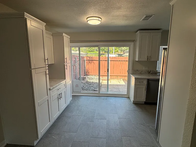 10628 Queen Jessica Ln — Photo 18