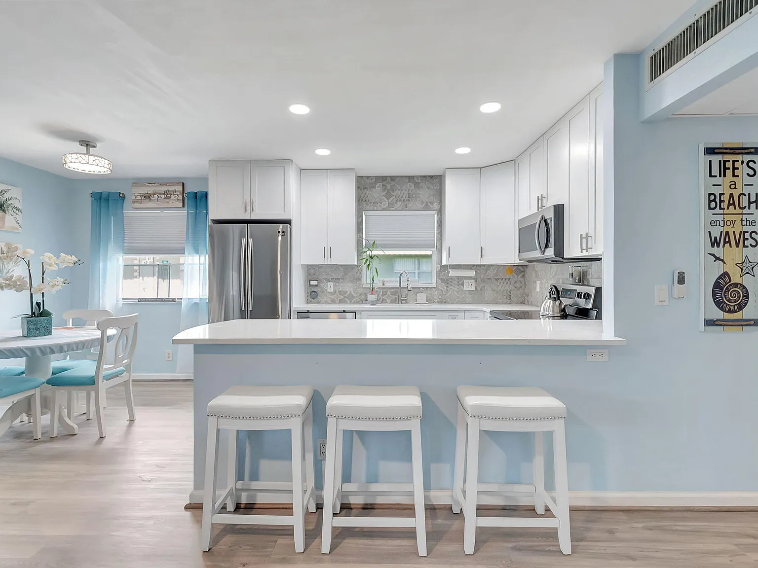 2 bed, 2.0 bath, 880 sqft, $2,000 — Photo 4