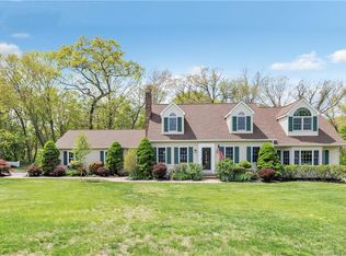 60 River View Ct, Cheshire, CT 06410