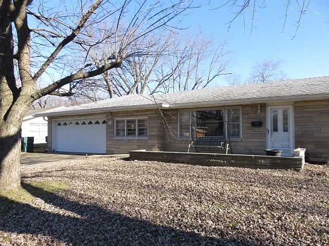 1st image of 4604 N Glenwood Ave