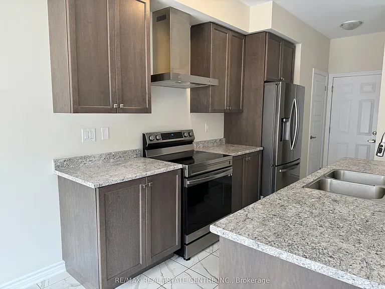 89 Blacksmith Dr — Photo 11