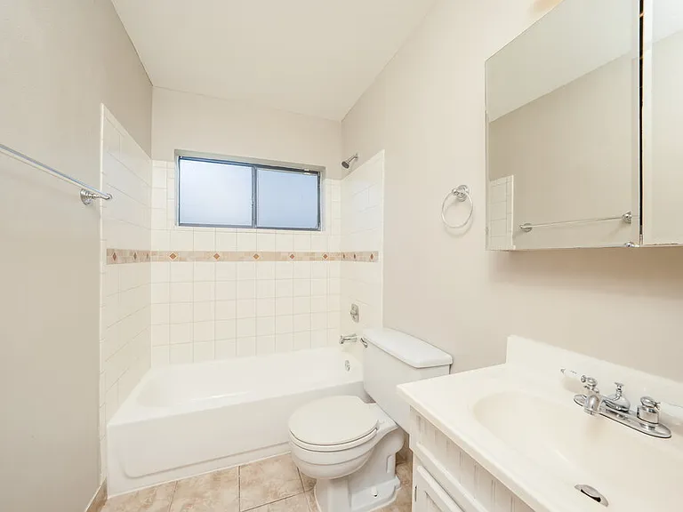 9732 Saddlebrook Dr — Photo 13