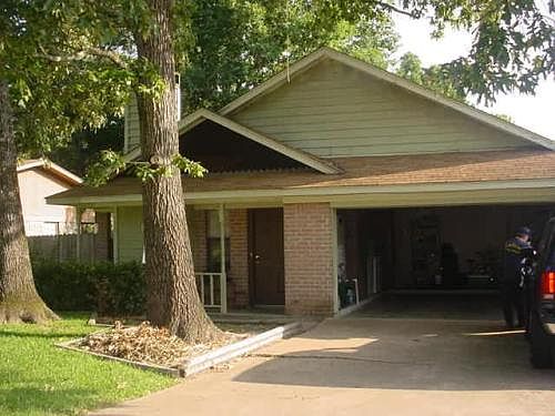 1st image of 13 Wind Drift Dr